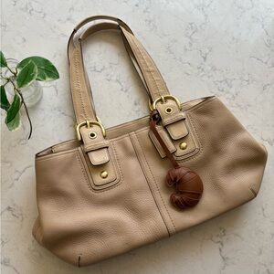 Vintage Coach Elegant Tan Leather Handbag